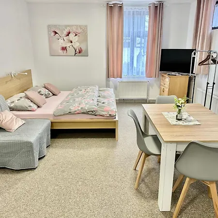 Lenka 2 3* Harrachov